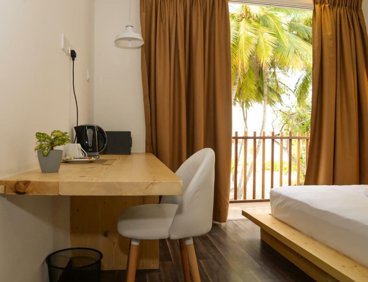 Portia Hotel & Spa Dhiffushi Exteriör bild